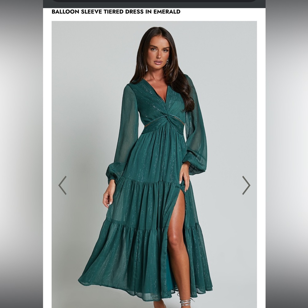 Selling Showpo green dress NWT